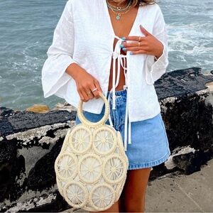 Basket Bag Round Clutch Bag with Top-handle.